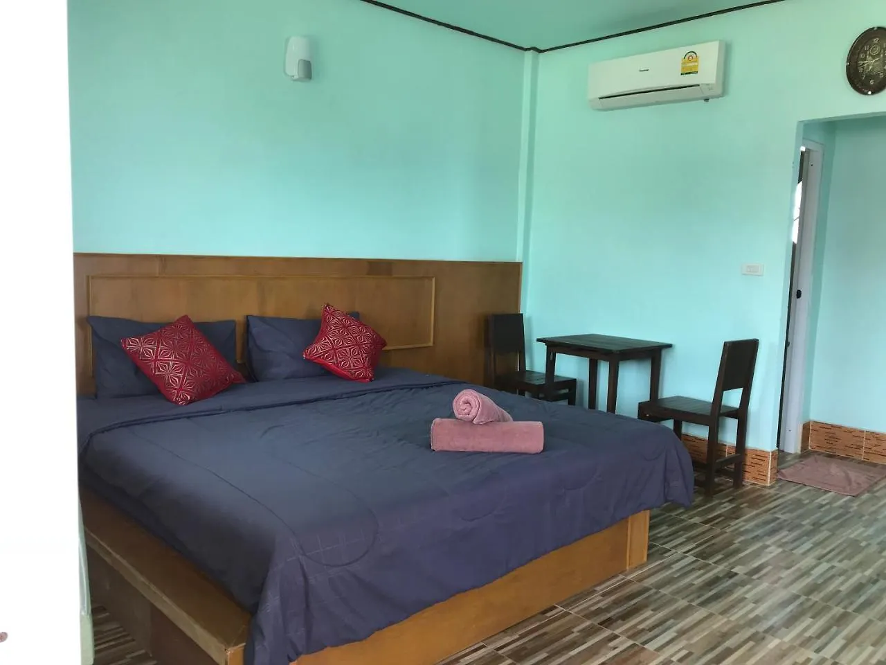 **  Lanta School Beach Resort Ko Lanta تايلاند