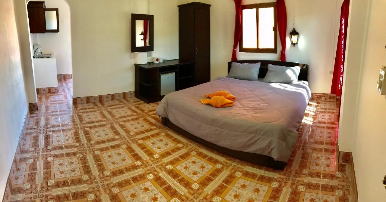 Lanta School Beach Resort Ko Lanta 2*,